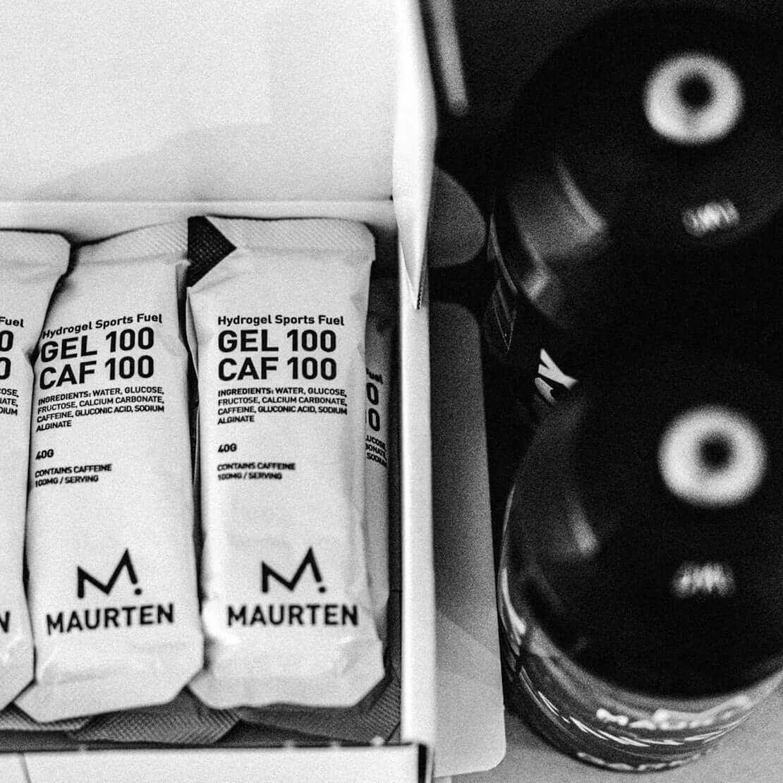 MAURTEN - Gel 100 CAF 100 sachets in a box, providing energy and caffeine for athletes.